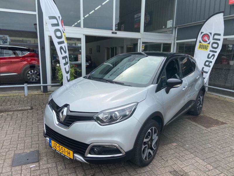 Renault Captur JZ 551 H 01