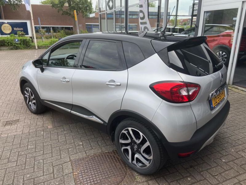 Renault Captur JZ 551 H 03