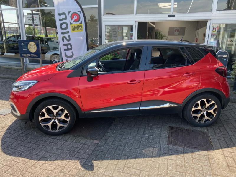 Renault Captur TD 704 Z 02