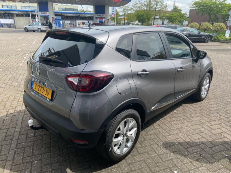 Renault Captur Z 273 JV 04