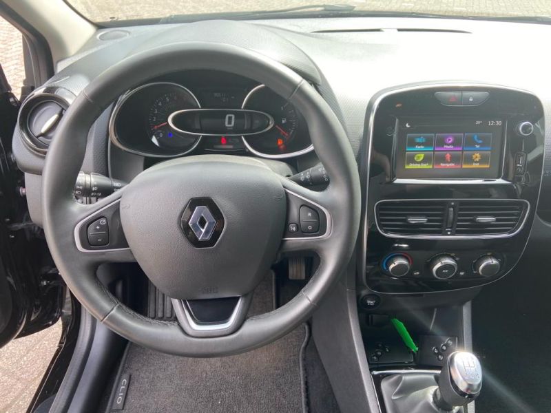 Renault Clio G 475 SV 08